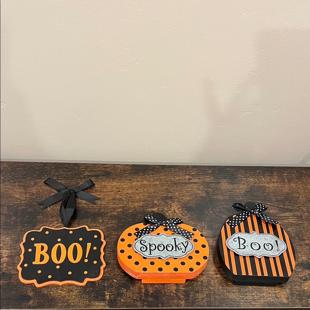 Halloween Decorative Signs Set